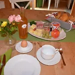 Farm stay Bauernhof Koenig *